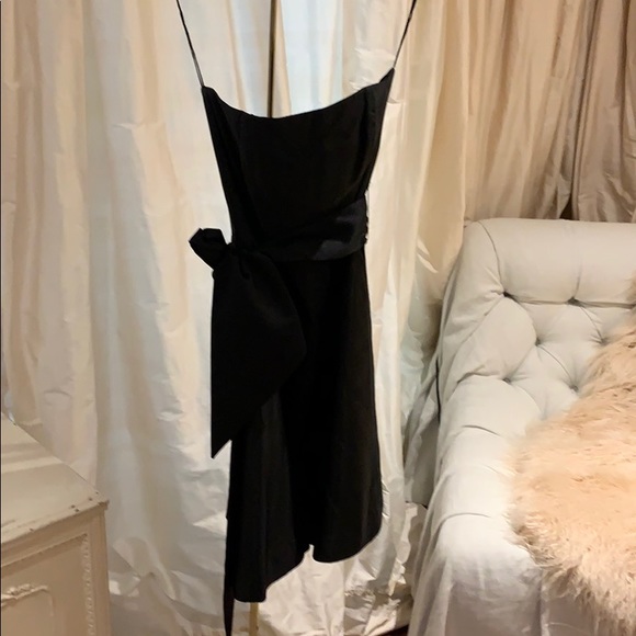 Dress - Picture 1 of 4